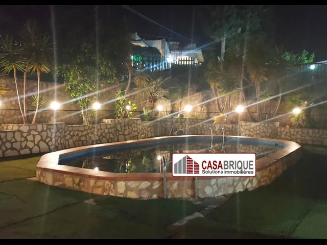 Appartamenti in Vendita - Deliziosa villa con piscina