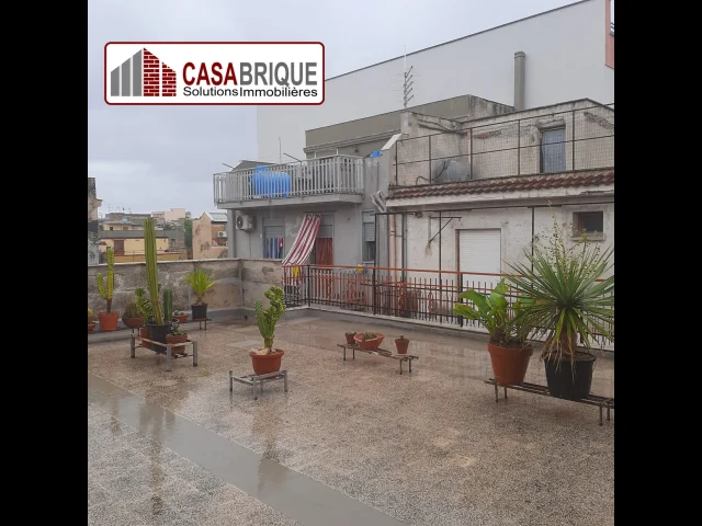 Vendesi intera palazzina in centro a bagheria
