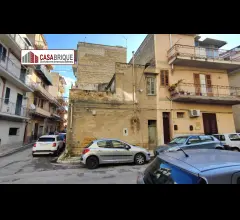 Casa indipendente angolare a bagheria