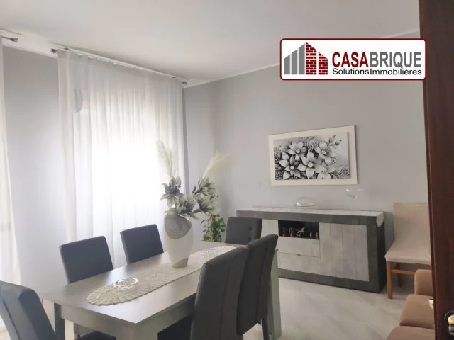 Elegante pentavani ristrutturato ad aspra