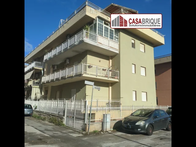 Appartamento piano rialzato con spazio esterno santa flavia