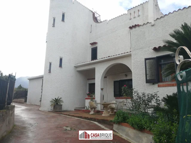 Villa unifamiliare con terrazzo panoramico a carini