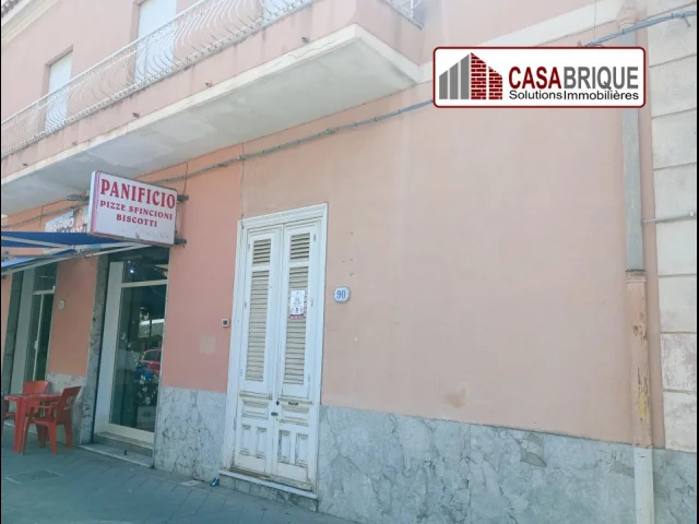Appartamenti in Vendita - Appartamento luminoso in corso filangeri  -  santa flavia