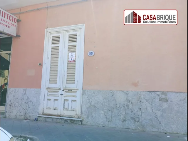 Appartamenti in Vendita - Appartamento luminoso in corso filangeri  -  santa flavia