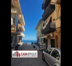 Appartamento vista mare da ristrutturare in vendita ad aspra