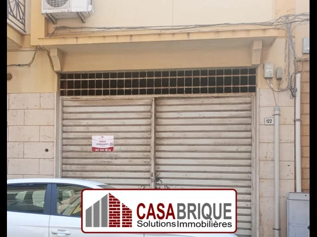 Ampio deposito/autorimessa di 439 mq in vendita a bagheria