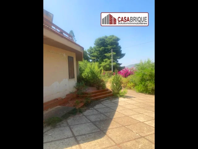 Villa panoramica a ventimiglia di sicilia, da ristrutturare