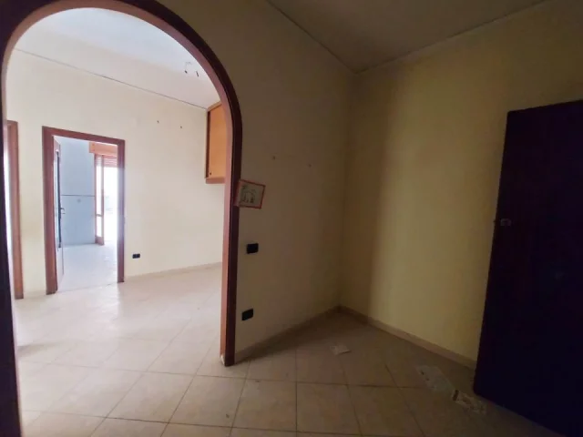 Appartamenti in Vendita - Bilocale al secondo piano in via arpino