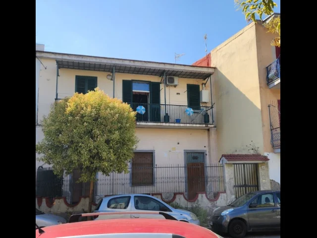 Appartamenti in Vendita - Appartamento con terrazzo di copertura