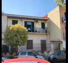 Appartamenti in Vendita - Appartamento con terrazzo di copertura