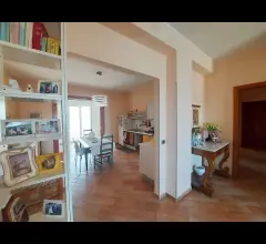 Appartamenti in Vendita - Ampio 4 vani con accessori