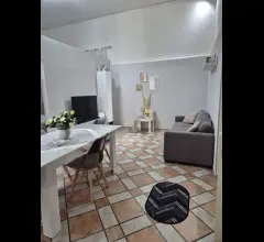 Appartamenti in Vendita - Monolocale con accessori in ottime condizioni