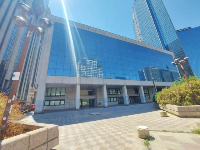 Ufficio al centro direzionale