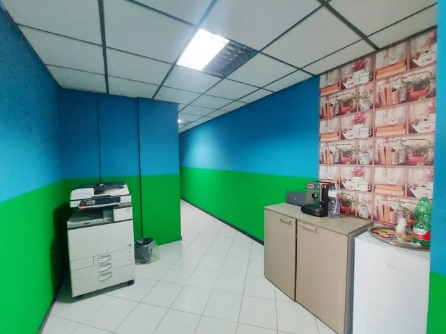 Appartamenti in Vendita - Ufficio al centro direzionale