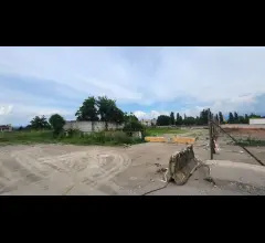 Appartamenti in Vendita - Terreno edificabile uso residenziale
