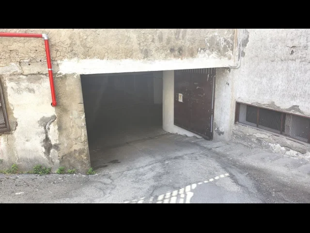 Appartamenti in Vendita - Box auto 70 mq