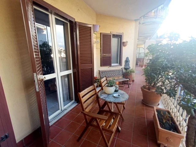 Ampio 4 vani con box auto doppio