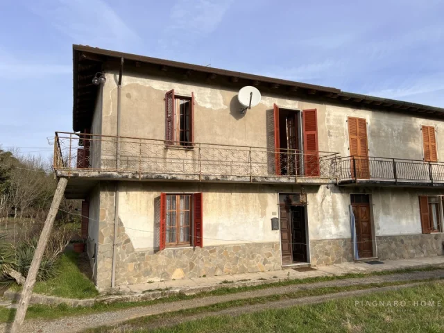Appartamenti in Vendita - Semi indipendente con terreno