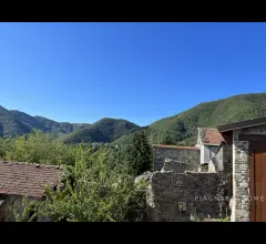 Appartamenti in Vendita - Rustico in sasso