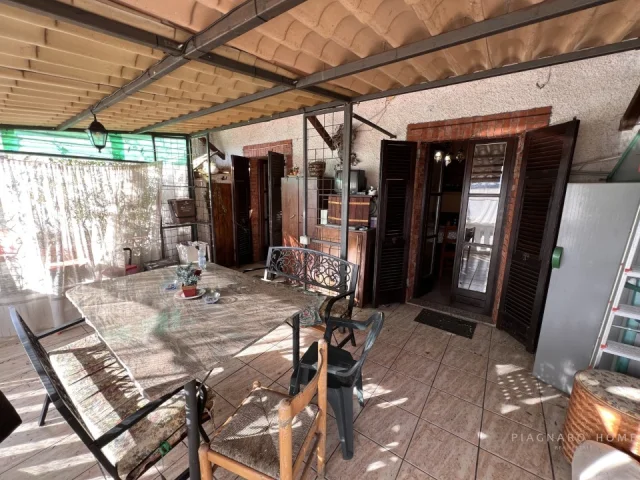 Appartamenti in Vendita - Rustico con terrazza