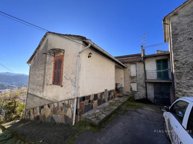 Appartamenti in Vendita - Rustico con terrazza