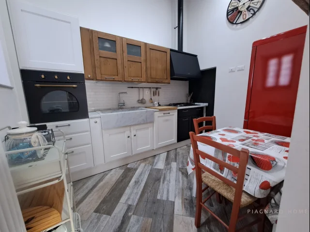 Appartamenti in Vendita - Casa in sasso