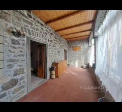 Casa semi-indipendente in pietra