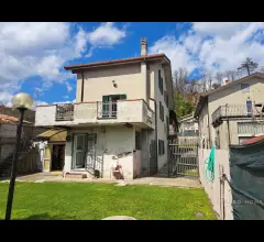 Appartamenti in Vendita - Casa indipendente