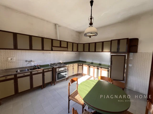 Appartamenti in Vendita - Villa