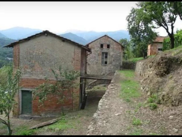 Appartamenti in Vendita - Casale in pietra