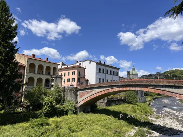 Appartamento nobile con terrazza sul fiume