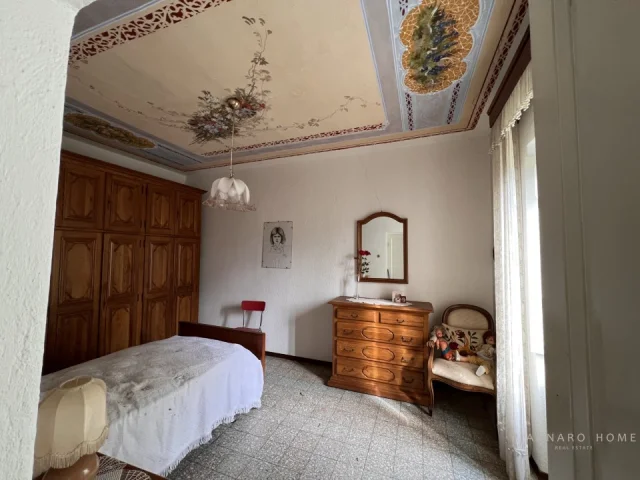 Appartamenti in Vendita - Semindipendente con giardino