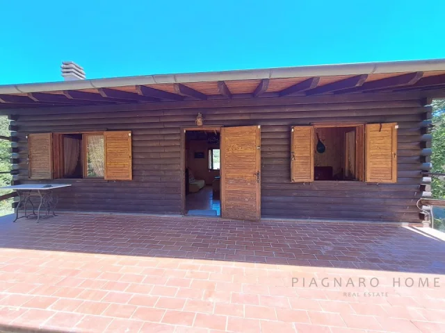 Appartamenti in Vendita - Baita in legno