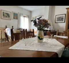 Appartamenti in Vendita - Casa con giardino