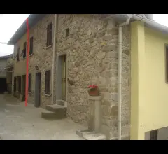 Appartamenti in Vendita - Casa in sasso ristrutturata
