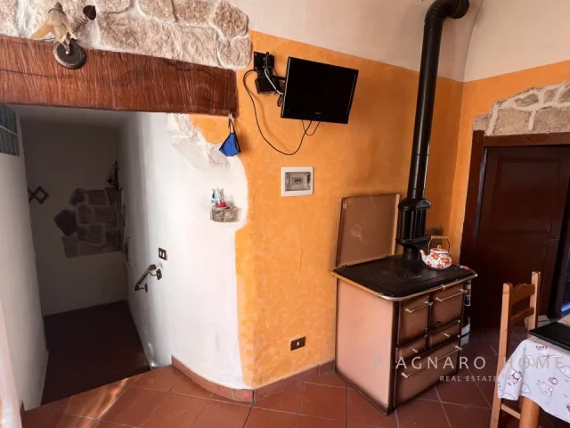 Appartamenti in Vendita - Casa nel borgo