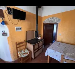 Appartamenti in Vendita - Casa nel borgo