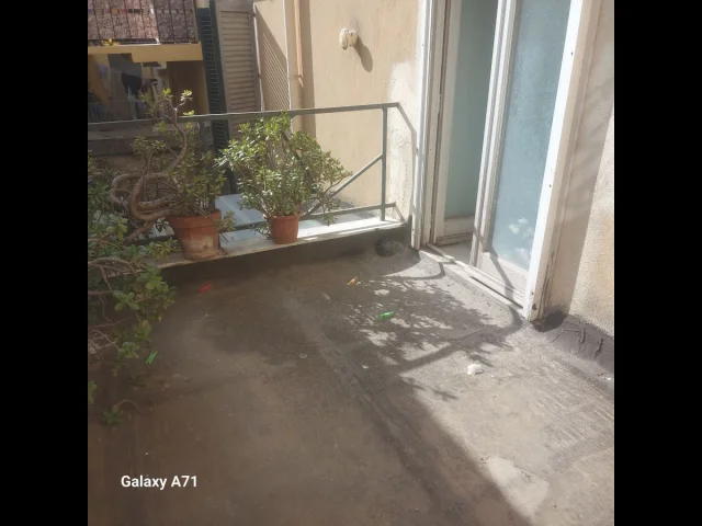 Vendita appartamento con terrazzino a via stella ,napoli centro storico