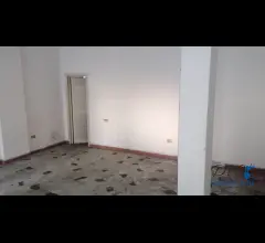 Appartamenti in Vendita - Locale commerciale con doppio ingresso di circa 50mq
