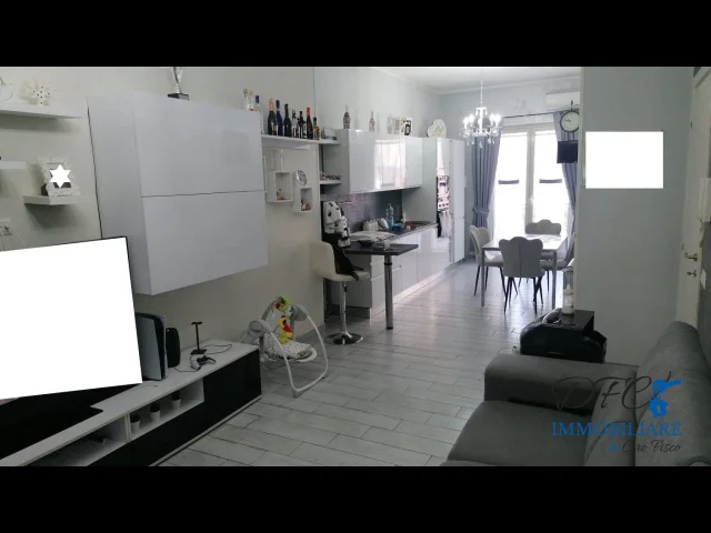 Appartamenti in Vendita - Appartamento con posto auto e cantinato