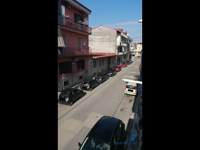 Appartamenti in Vendita - Appartamento con posto auto e cantinato