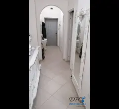 Appartamenti in Vendita - Appartamento con cantinato