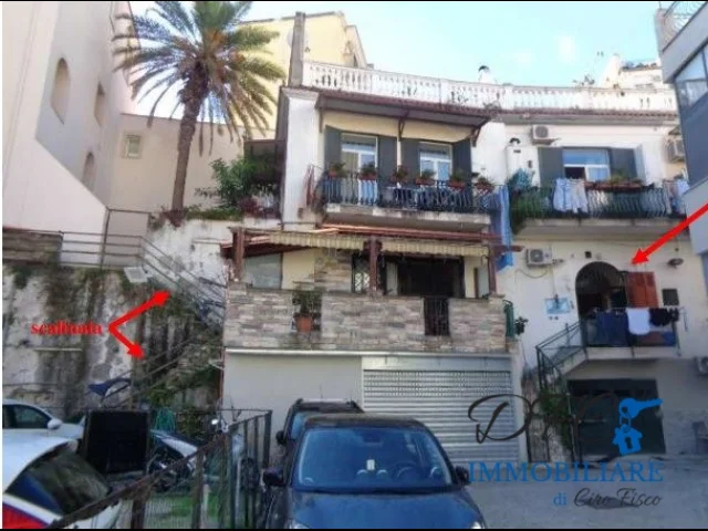 Appartamenti in Vendita - Asta appartamento di 96mq piano rialzato