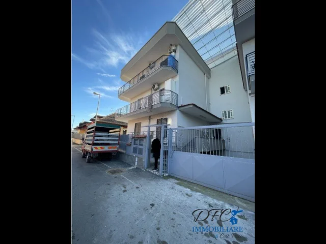 Appartamenti in Vendita - Asta appartamento di 66mq con balcone