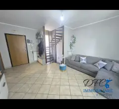 Appartamenti in Vendita - Villetta indipendente con spazio esterno e garage