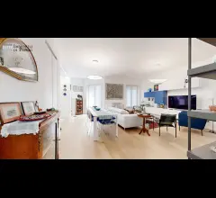 * trilocale in stabile signorile, situato in città studi *