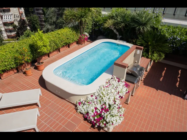 Appartamenti in Vendita - Superattico di 350 mq + terrazzo di 380 mq con piscina