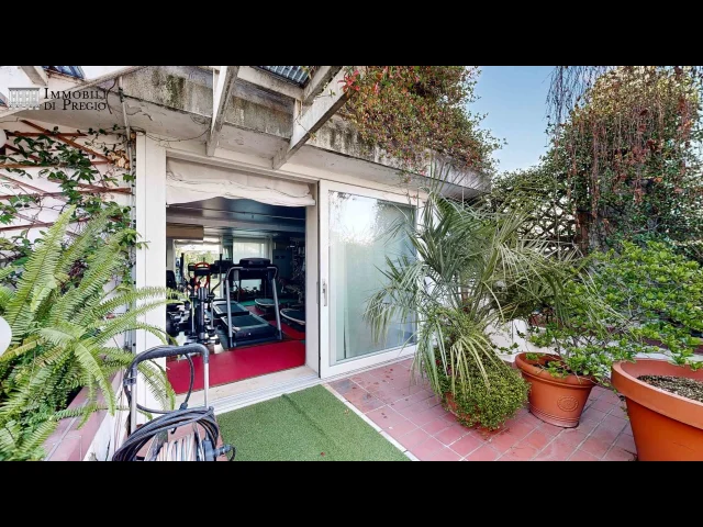 Appartamenti in Vendita - Superattico di 350 mq + terrazzo di 380 mq con piscina