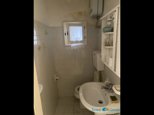 Appartamenti in Vendita - Locale deposito con soppalco