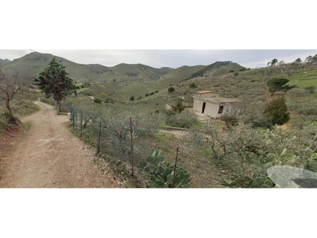 Appartamenti in Vendita - Via portella di palermo - unifamiliare + terreno